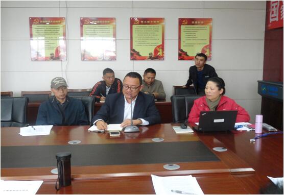 保山移动综合部副总杨涛在培训中宣贯省移动对车辆治理的相关要求事项。。