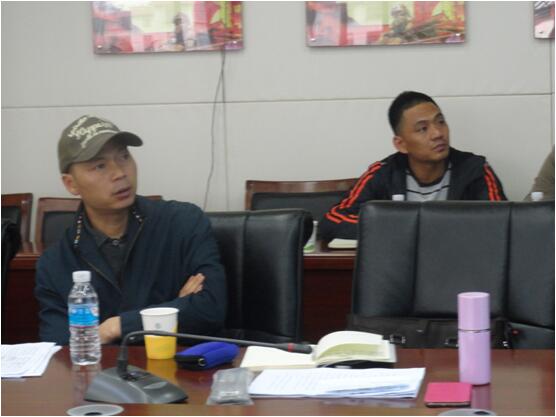 保山移动车辆主管何林刚（前排就坐）加入全程培训。。